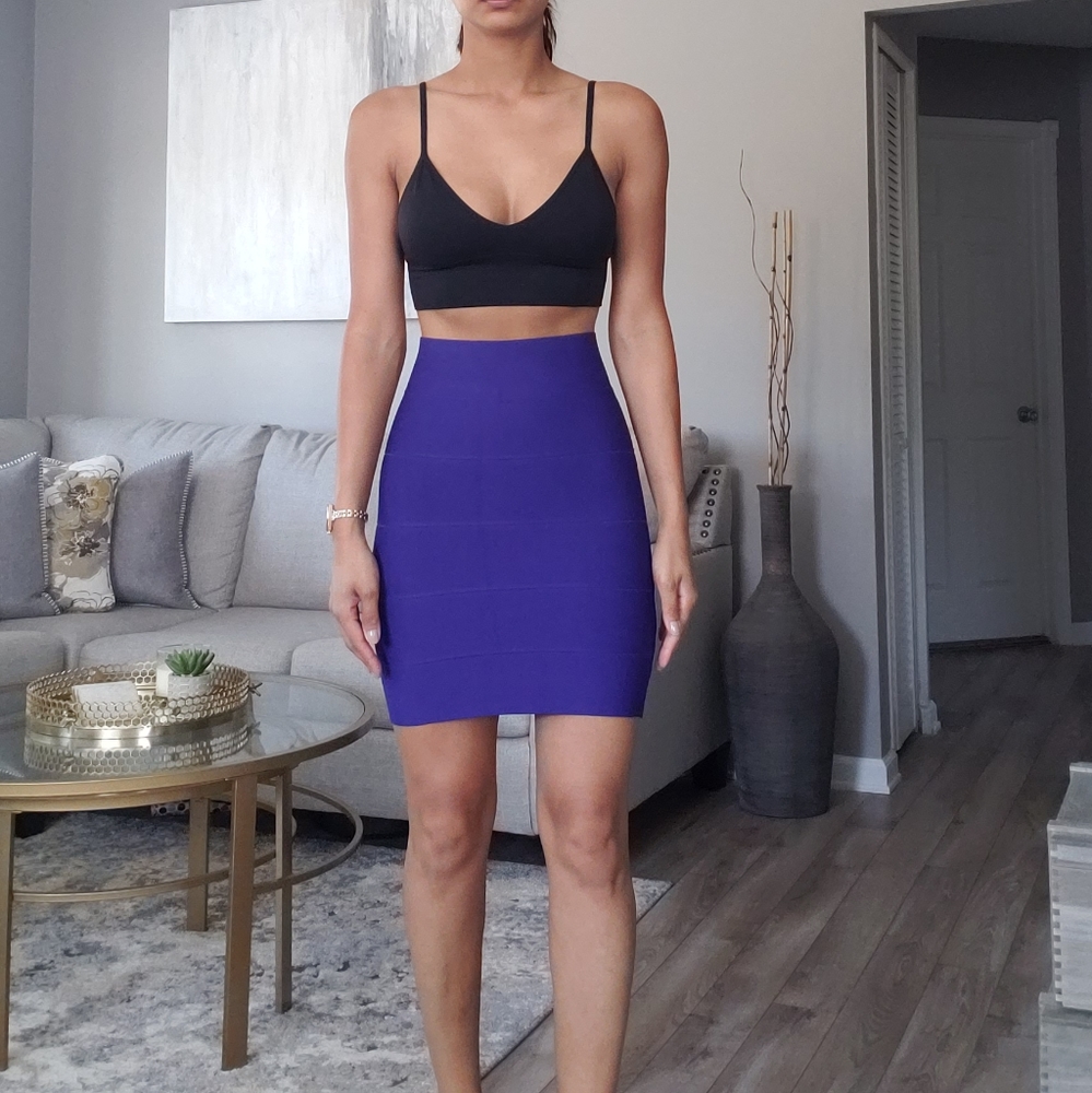 BCBG MaxAzria Purple Bandage Skirt! - Picture 1 of 4